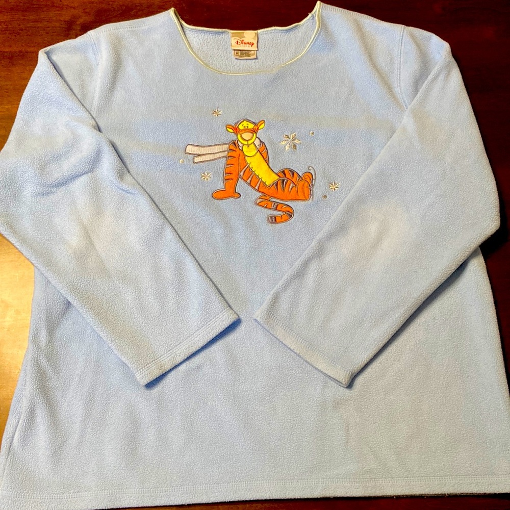 Disney Tigger Long Sleeved Fleece Sweater/Sweatshirt size XL